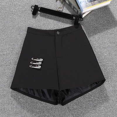 Modern női rövidnadrág - fekete színben, magas derékkal