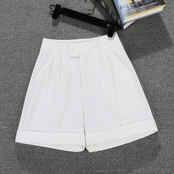 Új modell női rövidnadrág zsebes széles modellel