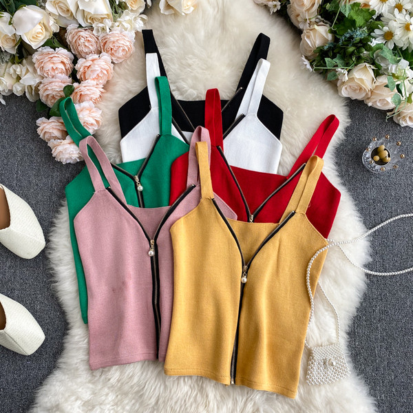 Naiste topp rihmade ja lukuga