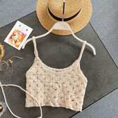 Īss sieviešu trikotāžas tops ar plānām lencēm