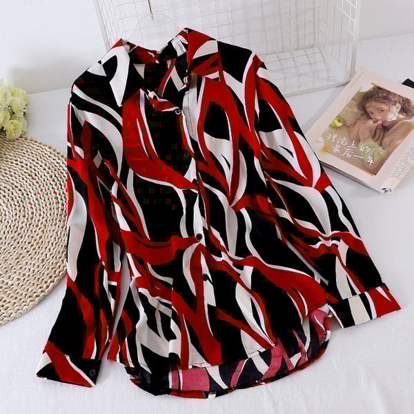 Színes női ing klasszikus gallérral és gombokkal