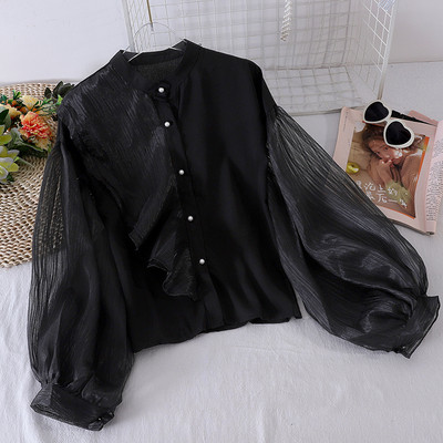 Modern női ing gombokkal és alacsony gallérral