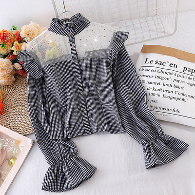 Női kockás ing gombokkal és hosszú ujjú