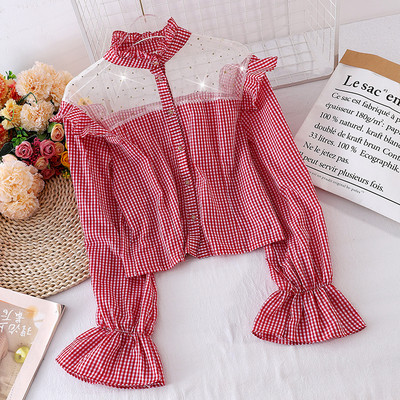 Női kockás ing gombokkal és hosszú ujjú