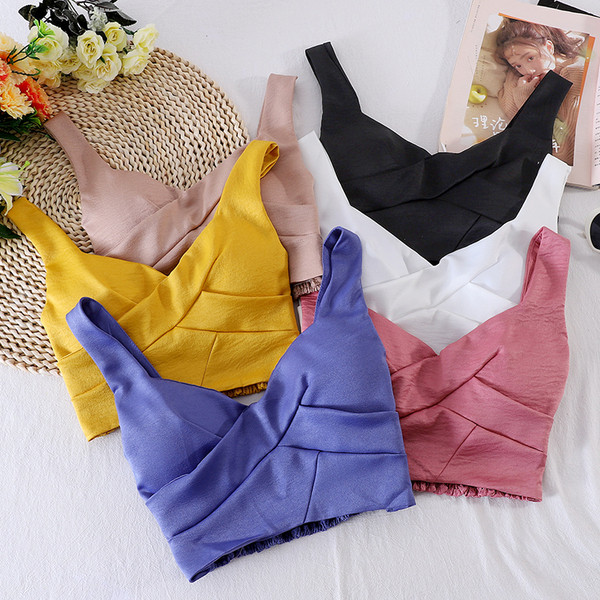 Rövid női felső rugalmas és széles pántokkal