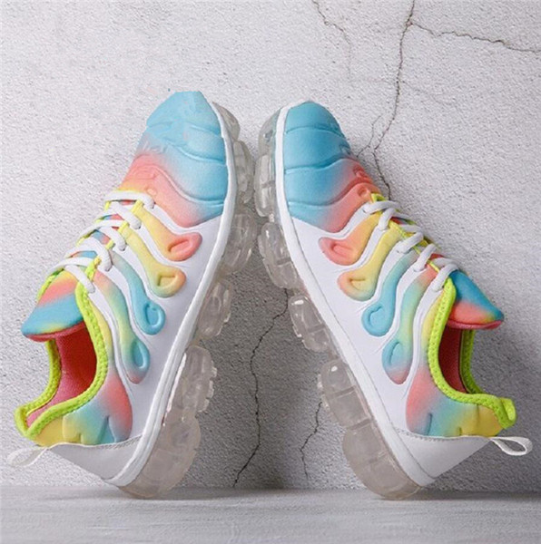Casual γυναικεία πάνινα παπούτσια από υφάσματα σε ιριδίζοντα χρώματα