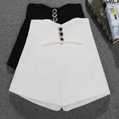 Női rövidnadrág - magas derékkal és gombokkal