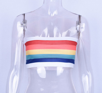 Napi női mellszoba színes mintával