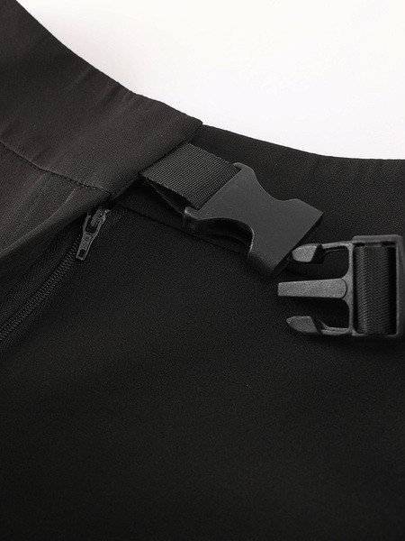 Sieviešu šorti ar jostu un augstu vidukli melnā krāsā