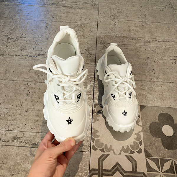 Sieviešu kedas ar rupju 6 cm platformu