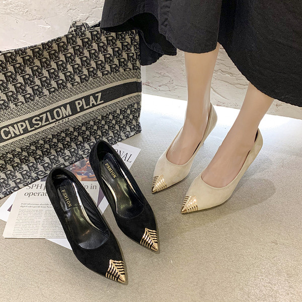 Sieviešu apavu smails modelis ar plānu 6 cm papēdi