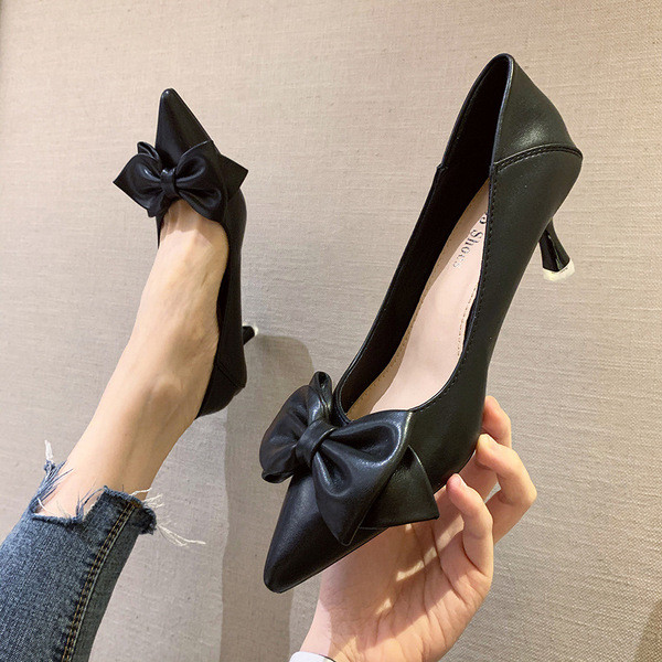 Pantofi de dama eleganti cu panglica - model ascutit