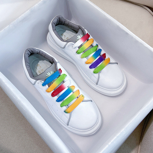 Sporta un ikdienas sieviešu kedas ar krāsainu rakstu