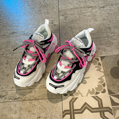 Női tornacipő 4 cm-es platformmal és fűzővel