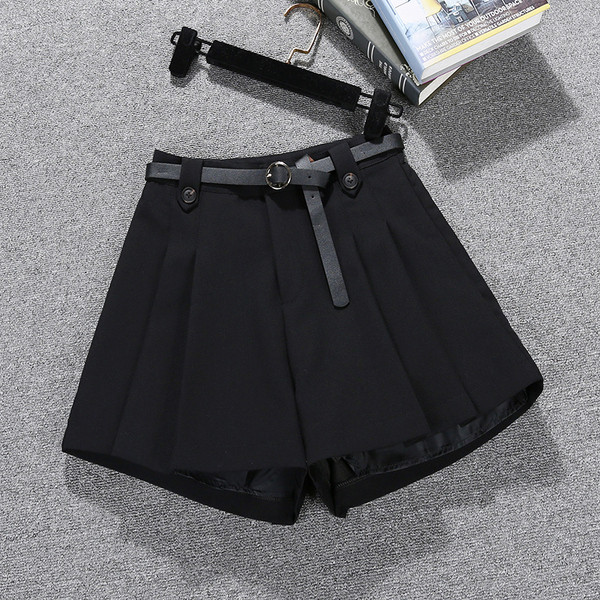 Sieviešu šorti ar jostiņu - paaugstināts viduklis