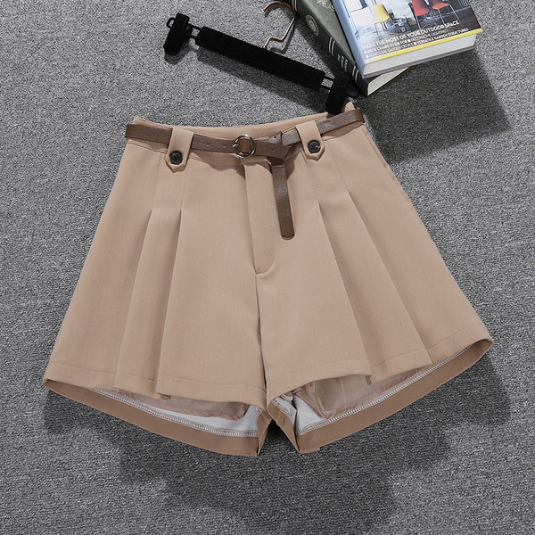 Sieviešu šorti ar jostiņu - paaugstināts viduklis