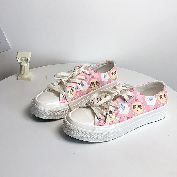 Ikdienas sieviešu kedas ar saitēm un aplikācijām