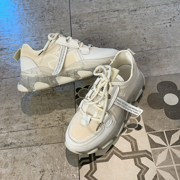 Naiste vabaaja tekstiilist tossud