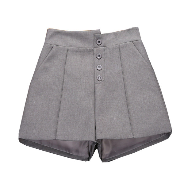 Női A-vonalú rövidnadrág új modellje