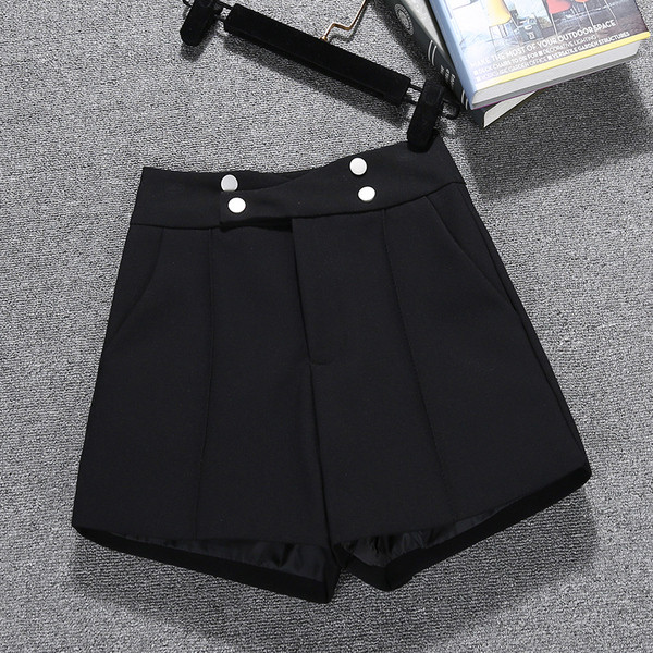 Vabaaja naiste lühikesed püksid kõrge vöökohaga mudeliga