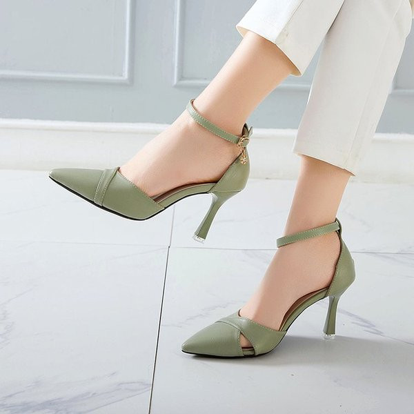 Öko bőrből készült női cipő hegyes mintával több színben