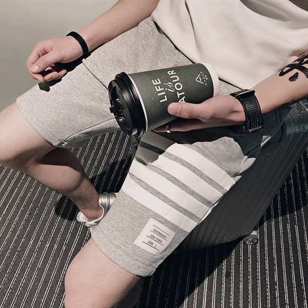 Suvised liibuvad lühikesed püksid lipsudega