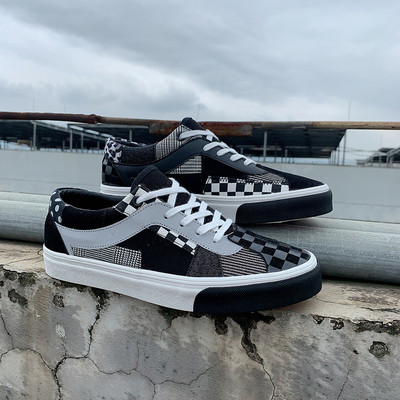 Ikdienas sieviešu kedas ar mežģīnēm melnā krāsā