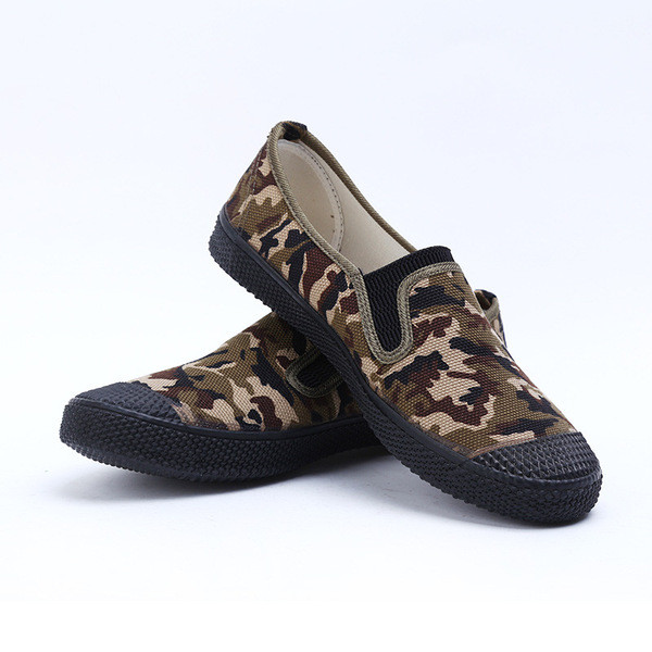 Férfi kényelmes terepszínű mokaszinok