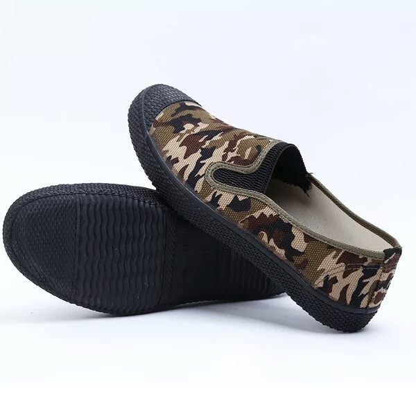 Férfi kényelmes terepszínű mokaszinok