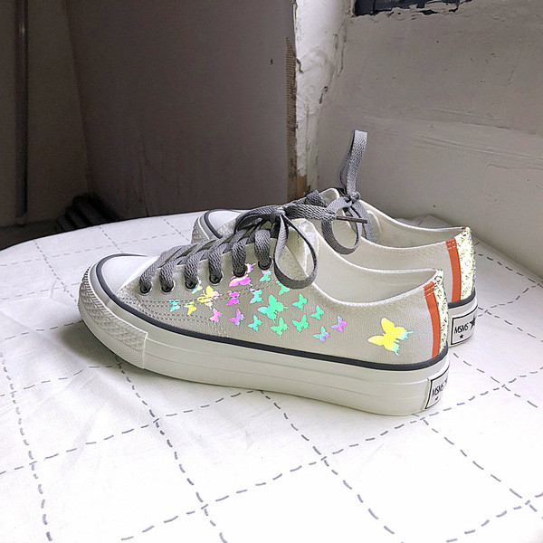 Alkalmi női tornacipő ÚJ modell, rátéttel és nyakkendővel