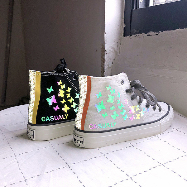 Alkalmi női tornacipő ÚJ modell, rátéttel és nyakkendővel