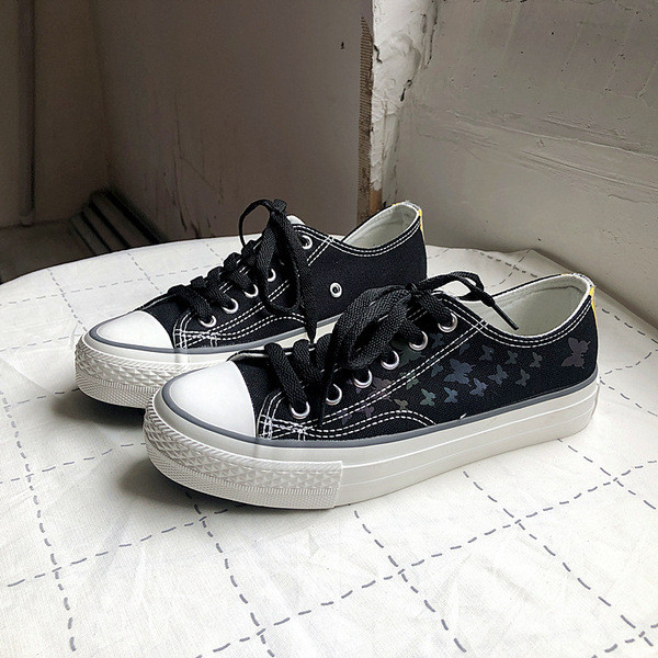 Alkalmi női tornacipő ÚJ modell, rátéttel és nyakkendővel