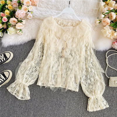 Sieviešu krekls ar ovālu kakla izgriezumu un garām piedurknēm četrās krāsās