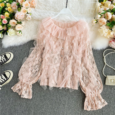 Sieviešu krekls ar ovālu kakla izgriezumu un garām piedurknēm četrās krāsās