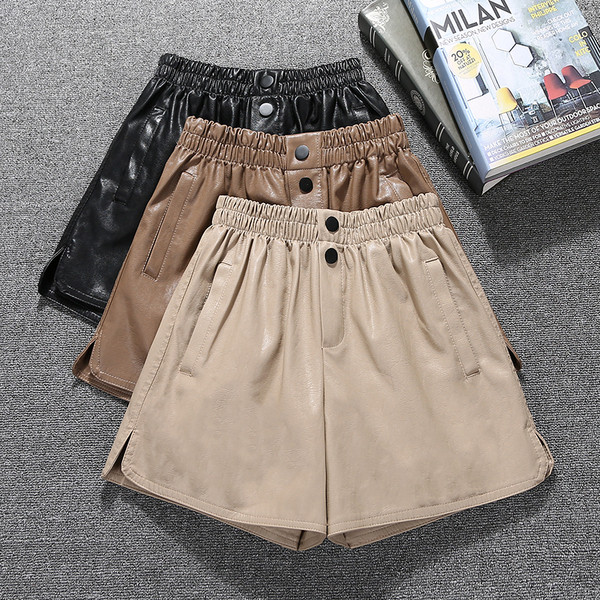 Sieviešu mākslīgās ādas šorti ar kabatām