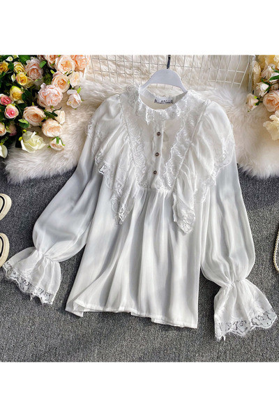 Cămașă de damă cu dantelă, nasturi și mâneci lungi