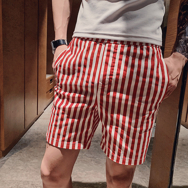 Svītraini šorti ar kabatām