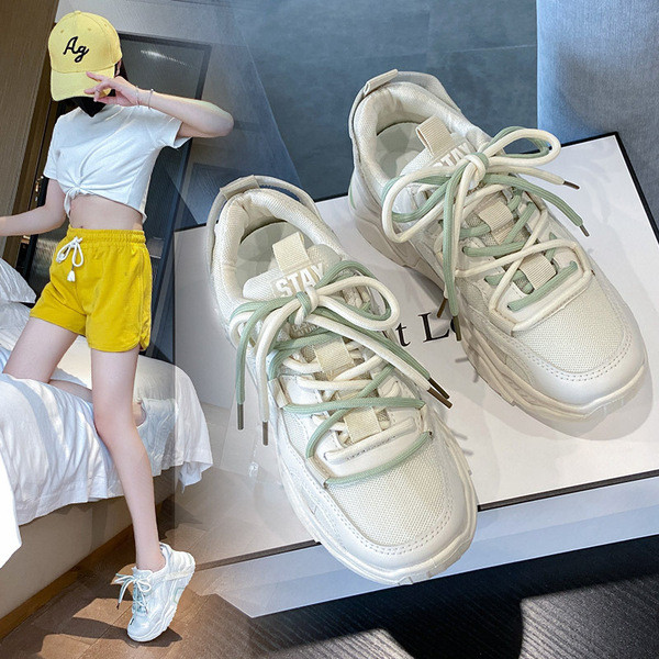 JAUNS sieviešu kedu modelis ar šņorēm un biezu zoli vairākās krāsās