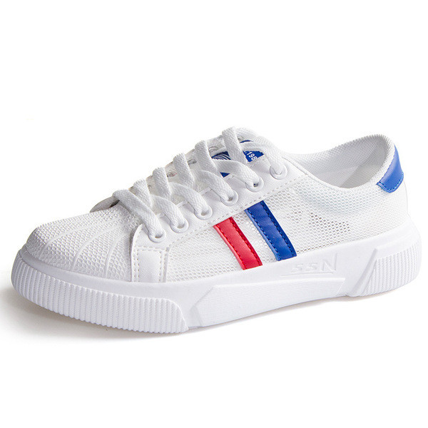 Sieviešu kedas ar apmalēm un mežģīnēm divās krāsās