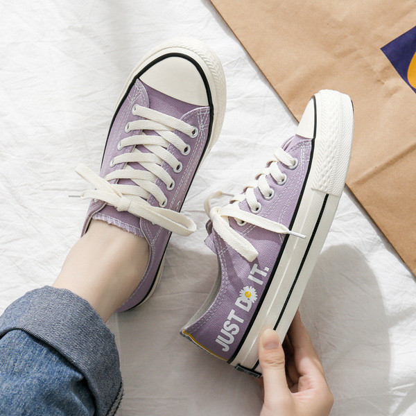 Casual γυναικεία αθλητικά παπούτσια με κορδόνια και κέντημα