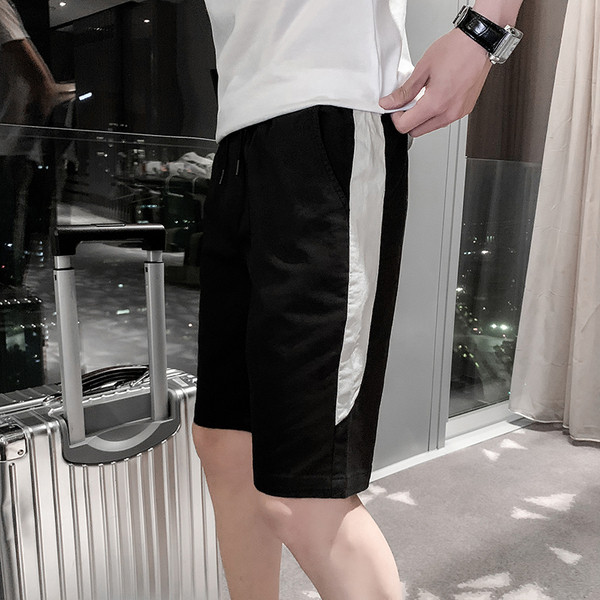 Vasarīgi moderni šorti ar sānu apmali