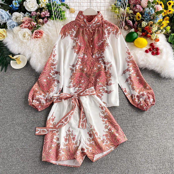 Lezser női kétrészes szett magas derékkal és hosszú ujjú inggel