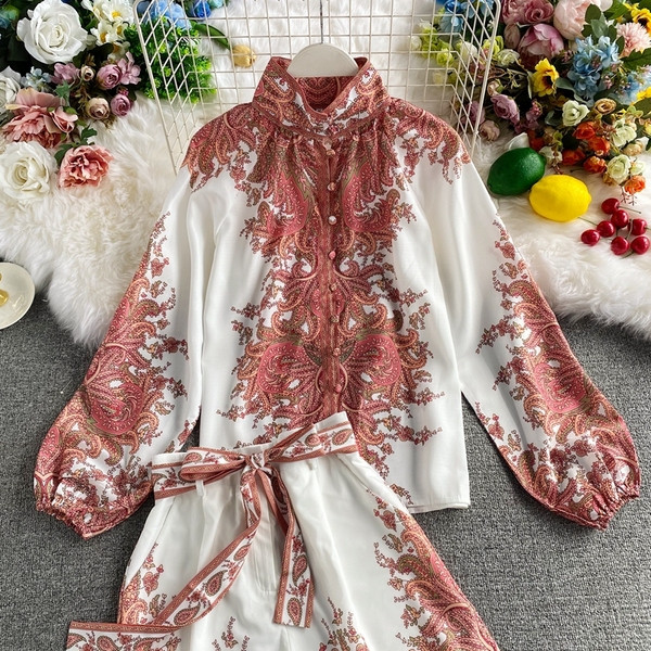 Lezser női kétrészes szett magas derékkal és hosszú ujjú inggel