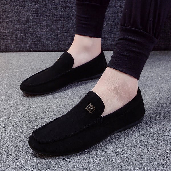 Puhtast seemisnahast ametlikud meeste mokassiinid