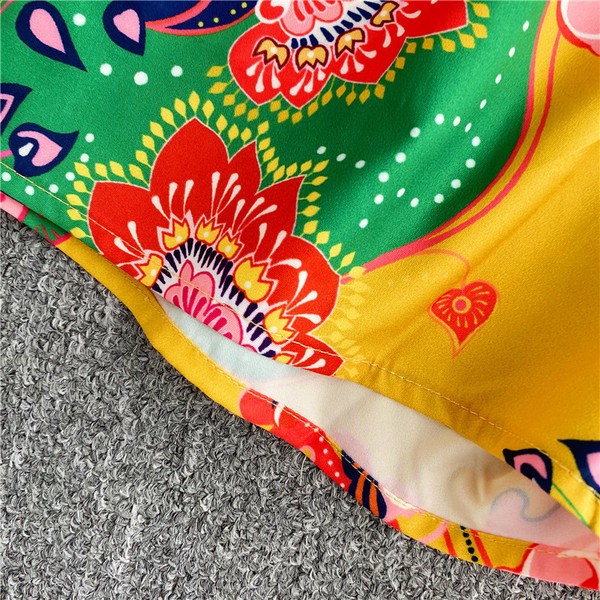 Modern női szett klasszikus gallérral, sárga színben