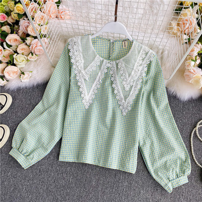 Modern női ing csipkegallérral és ovális nyakkivágással