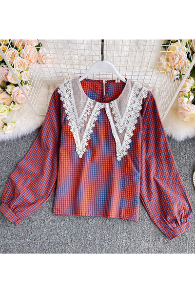 Modern női ing csipkegallérral és ovális nyakkivágással