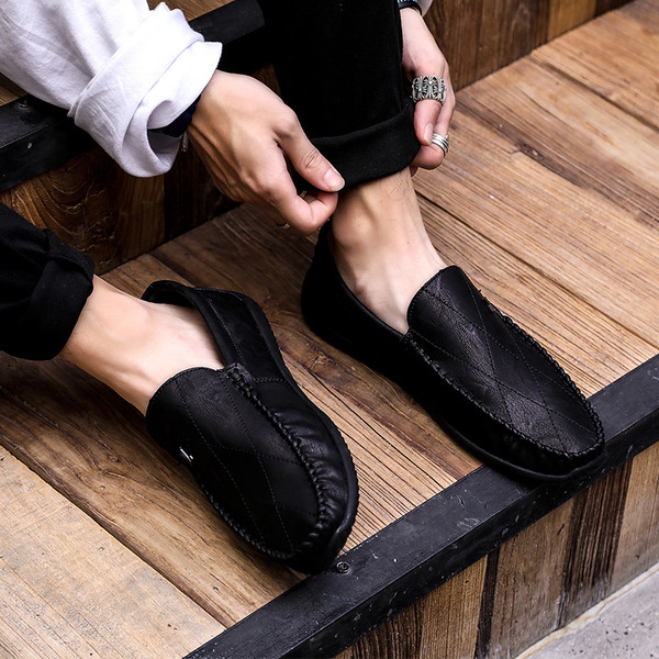 Eko bőrből készült formális férfi mokaszinok