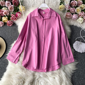 Sieviešu krekls ar klasisku apkakli un pogām divās krāsās