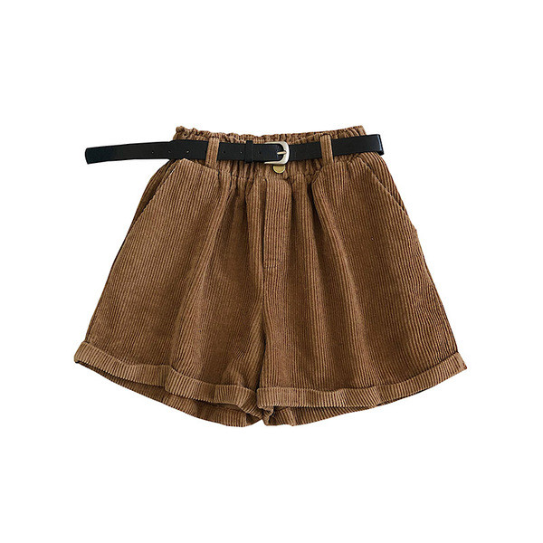 Divatos női rövidnadrág öv-retro stílusban